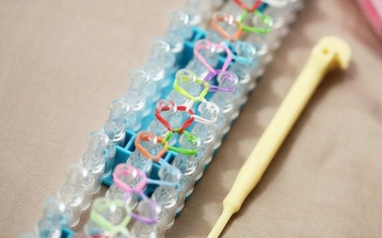 Плетем браслеты из резинок