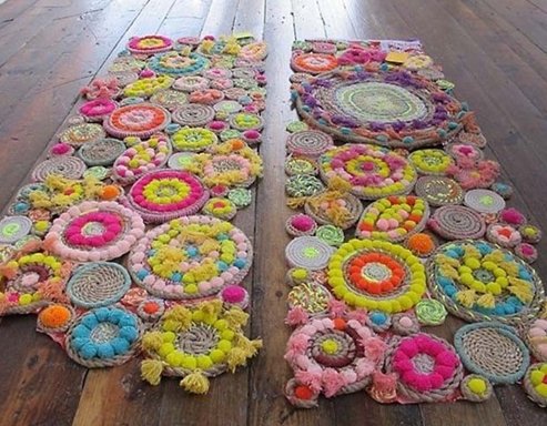 Коврик из помпонов Коврик из помпонов