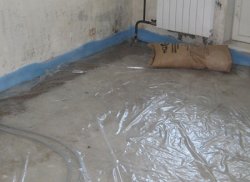 Технология выравнивания бетонного пола сухой стяжкой