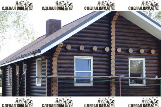 Как правильно защитить и покрасить деревянный дом?