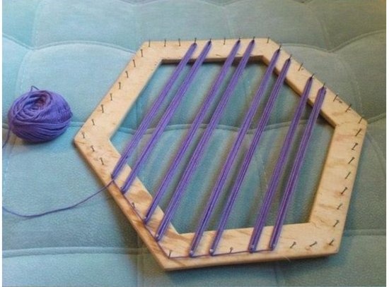 Как сделать плетеную салфетку?