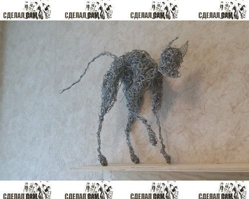 Необычная скульптура из проволоки Необычная скульптура из проволоки