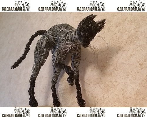 Необычная скульптура из проволоки Необычная скульптура из проволоки