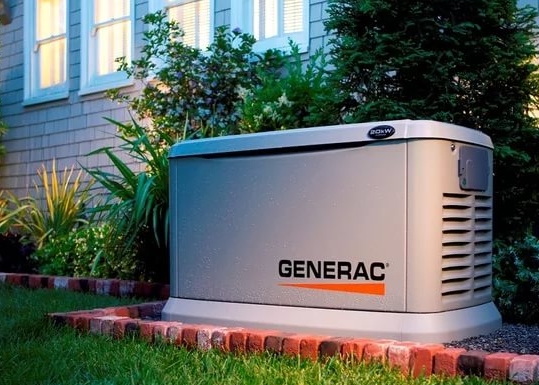 В чём преимущества газовых генераторов для энергоснабжения загородных домов?
