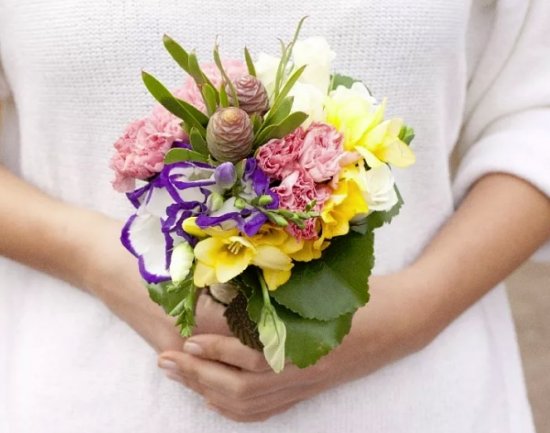 Букет свежих цветов для любимой – как выбрать