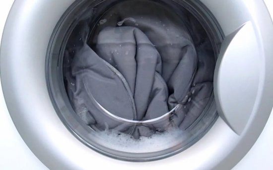 Можно ли стирать матрас в стиральной машинке?
